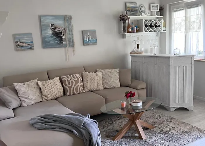 House Of Rosalia * Ρόβινι