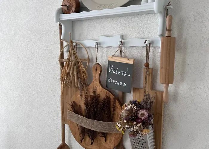 House Of Rosalia * Ρόβινι