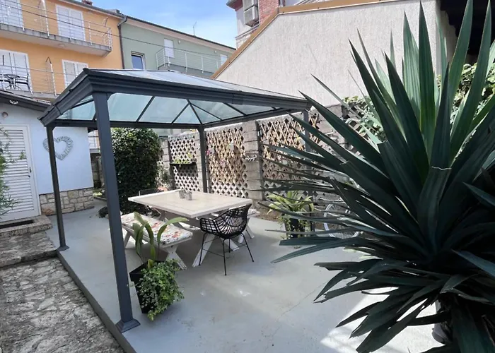 Διαμέρισμα House Of Rosalia Ρόβινι